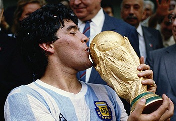 岁华诞欢庆,托雷斯,马竞缅怀传,8868体育,8868体育官网,8868体育平台,8868体育登录