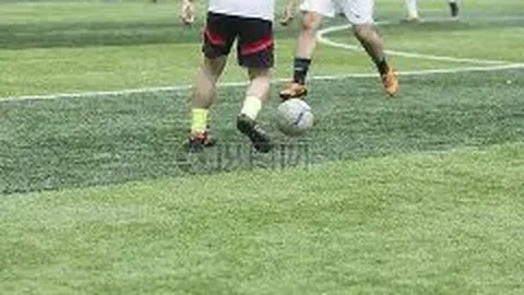 梅西梦幻停球，苏亚雷斯助阵闪电破门