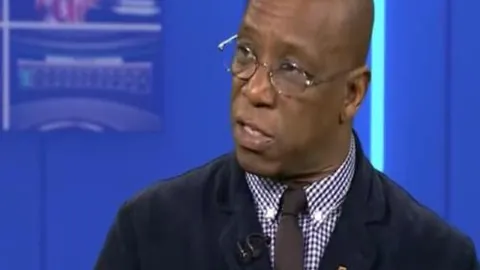 双色球26025期龙头凤尾分析及红波胆码推荐